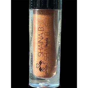 Shades by Shan Liquid Highlighter in Nude Beach